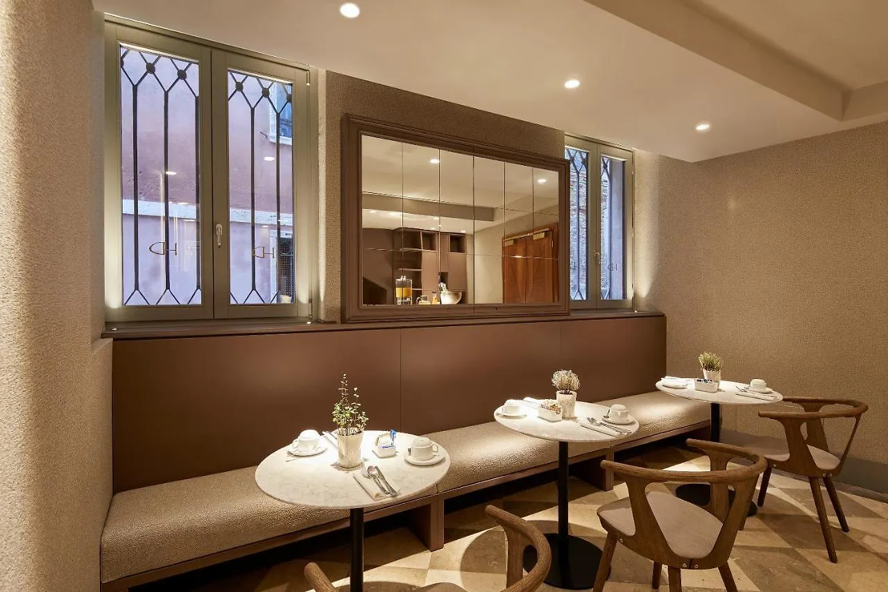 Hotel Dei Dragomanni Venedig 4*,  Italien